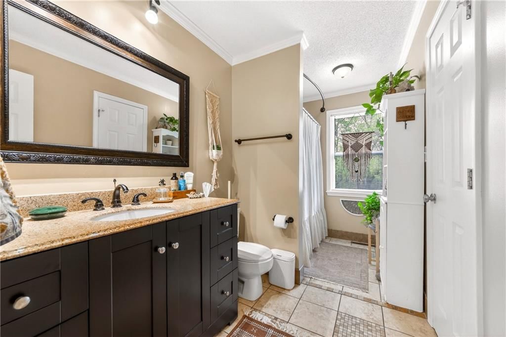 525 NE Noeleen Lane — photo 23