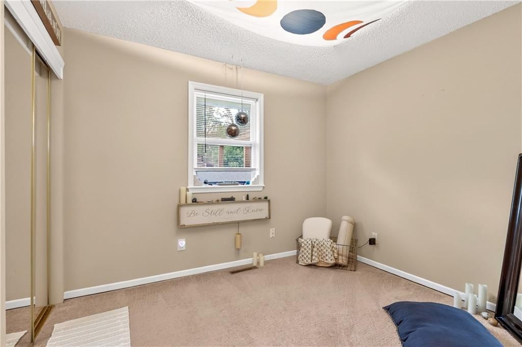 525 NE Noeleen Lane — photo 26