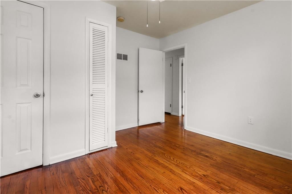 6036 Rosehill Road — photo 15