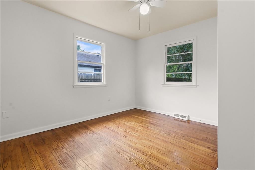 6036 Rosehill Road — photo 16