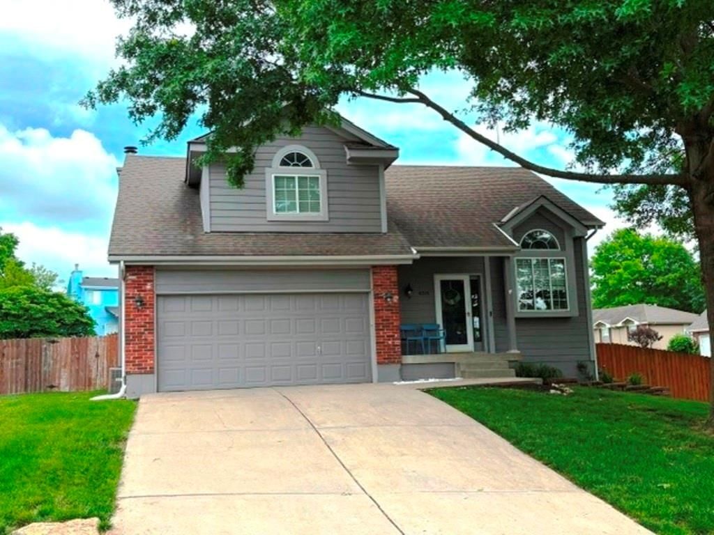 4301 NW Cortland Drive — photo 1