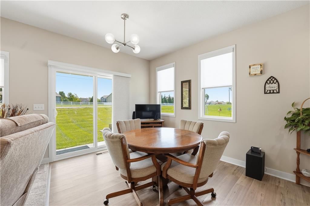 22503 Vincent Street — photo 13