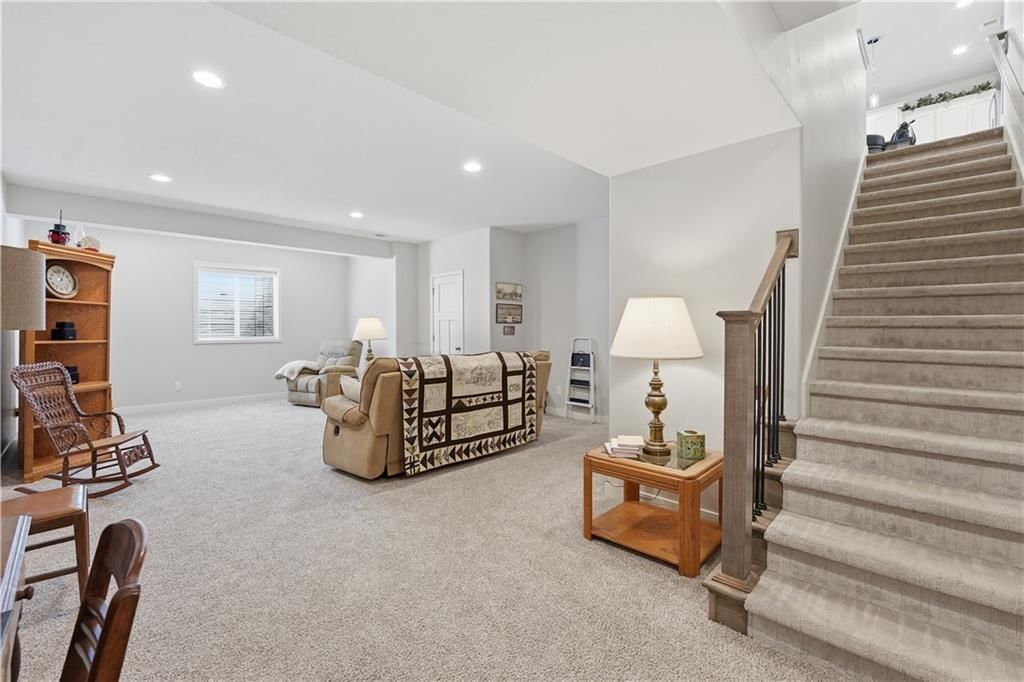 22503 Vincent Street — photo 30