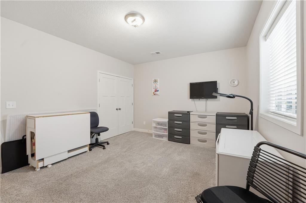 22503 Vincent Street — photo 37