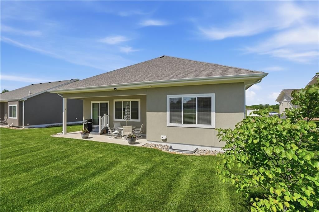 22503 Vincent Street — photo 41