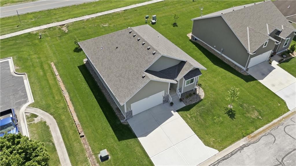 22503 Vincent Street — photo 42