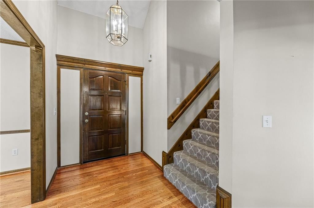 2110 S Halleys Court — photo 6