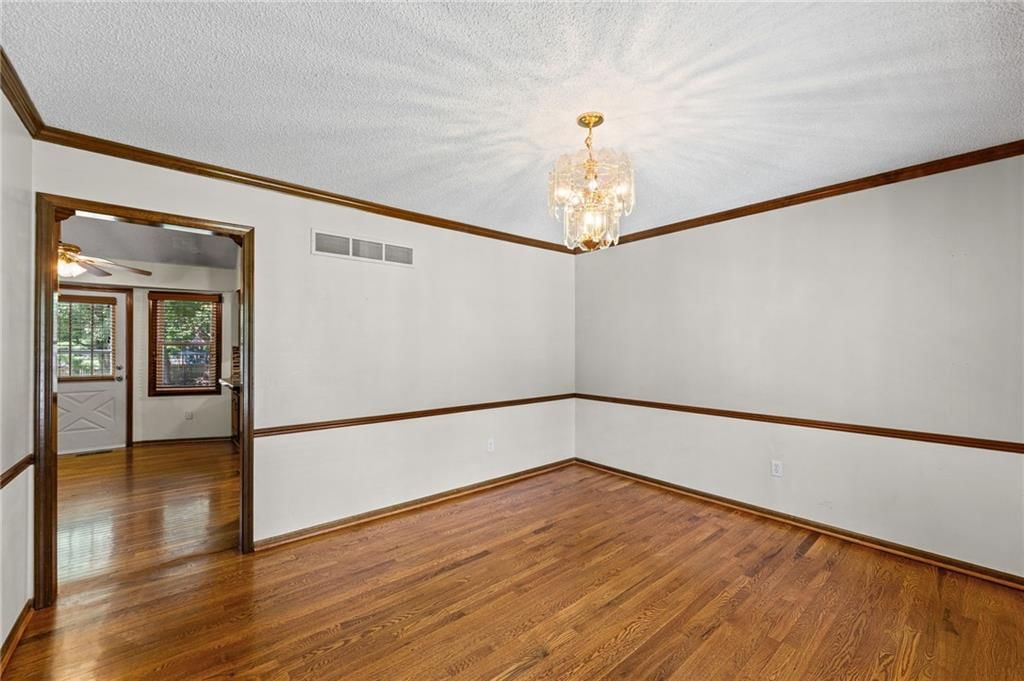 2110 S Halleys Court — photo 10