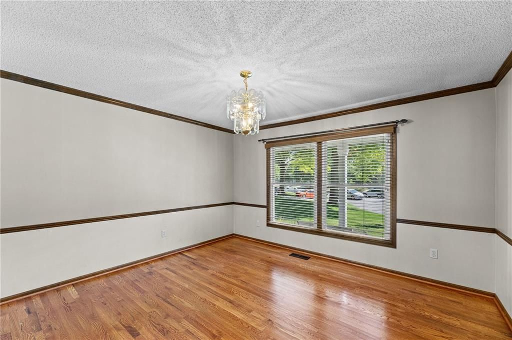 2110 S Halleys Court — photo 11