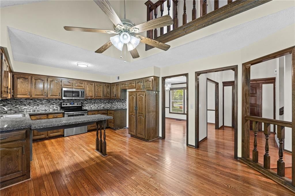 2110 S Halleys Court — photo 17
