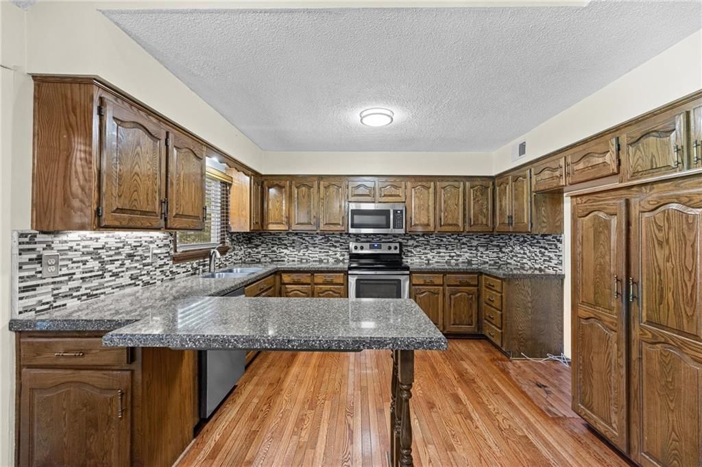 2110 S Halleys Court — photo 19