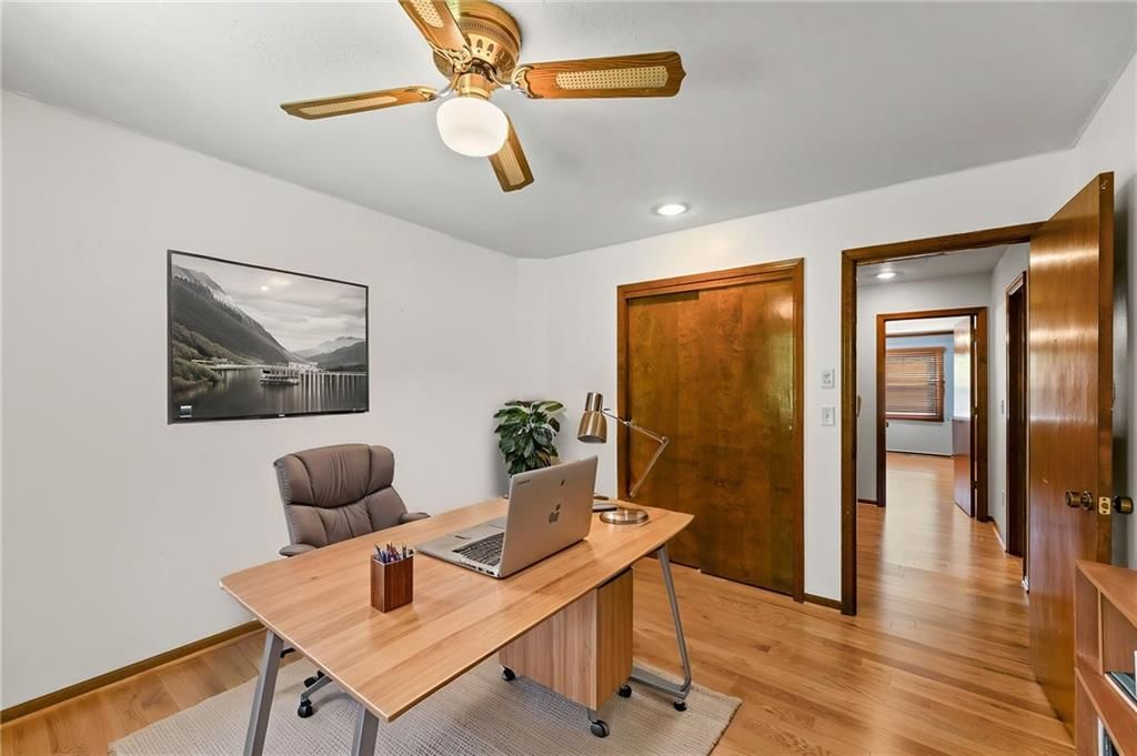 2110 S Halleys Court — photo 35