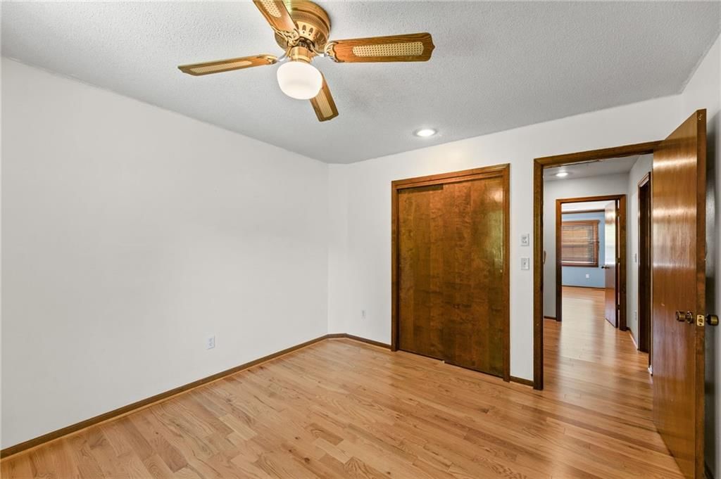2110 S Halleys Court — photo 36