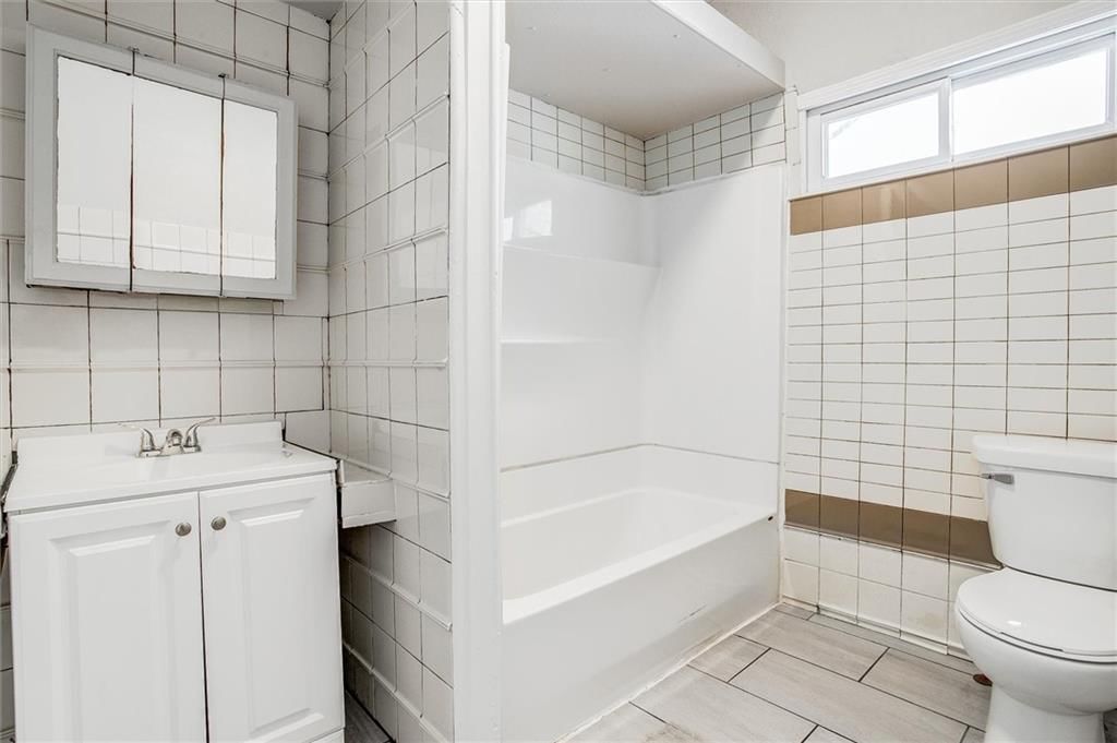 1912 Chelsea Avenue — photo 11