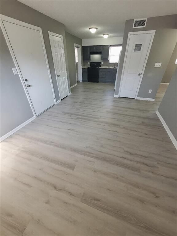 8201 Spring Valley Road — photo 3
