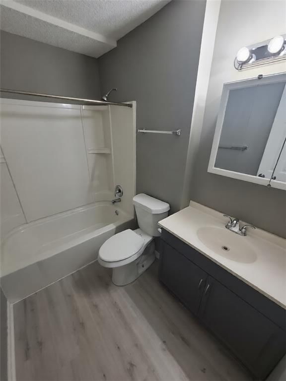 8201 Spring Valley Road — photo 7