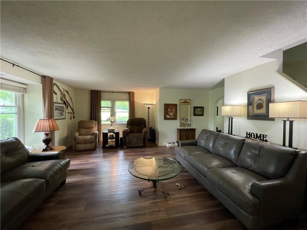 13905 Leavenworth Road — photo 2
