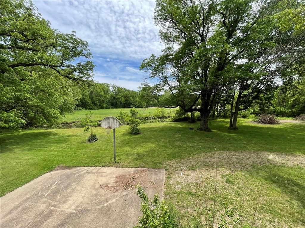 13905 Leavenworth Road — photo 12