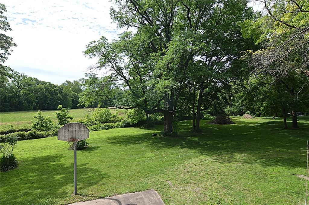 13905 Leavenworth Road — photo 24