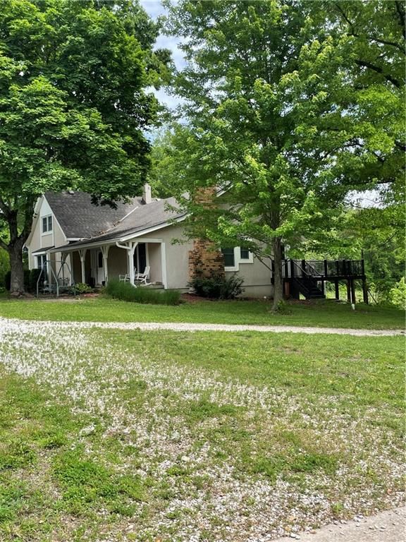 13905 Leavenworth Road — photo 28