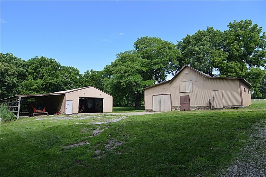 13905 Leavenworth Road — photo 30