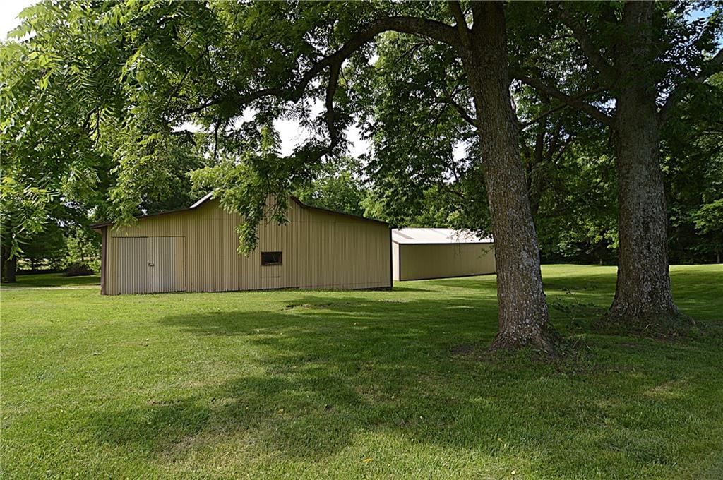 13905 Leavenworth Road — photo 34