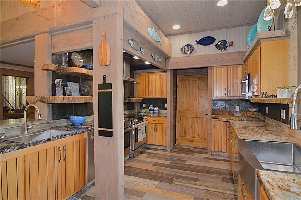 8424 S Russell Road — photo 17