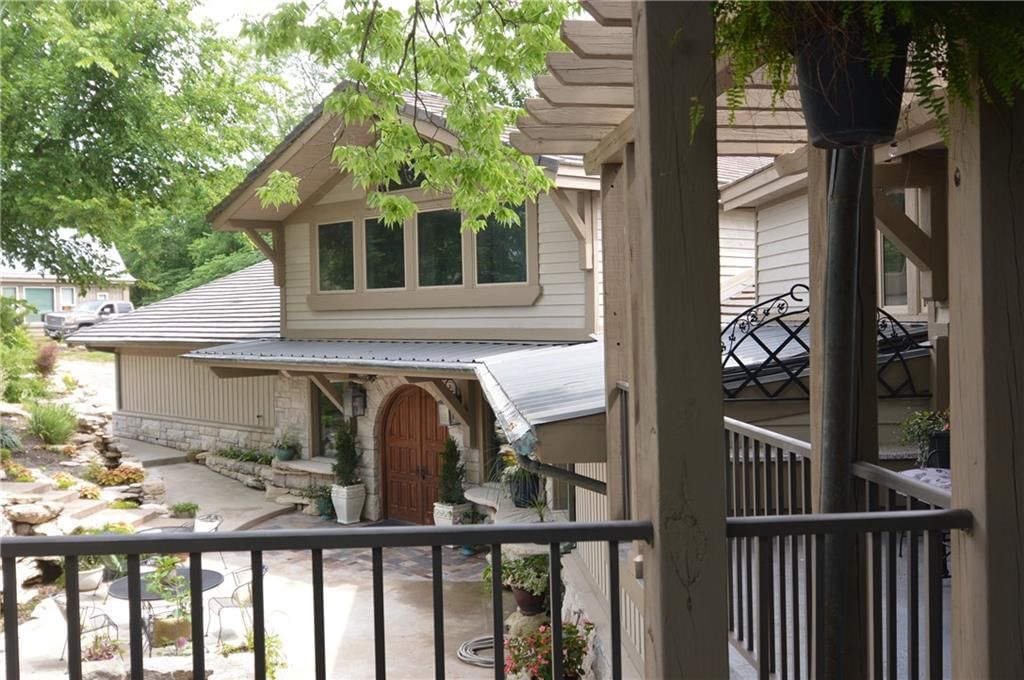 8424 S Russell Road — photo 42