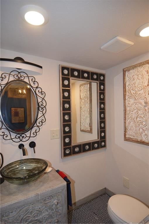 8424 S Russell Road — photo 46