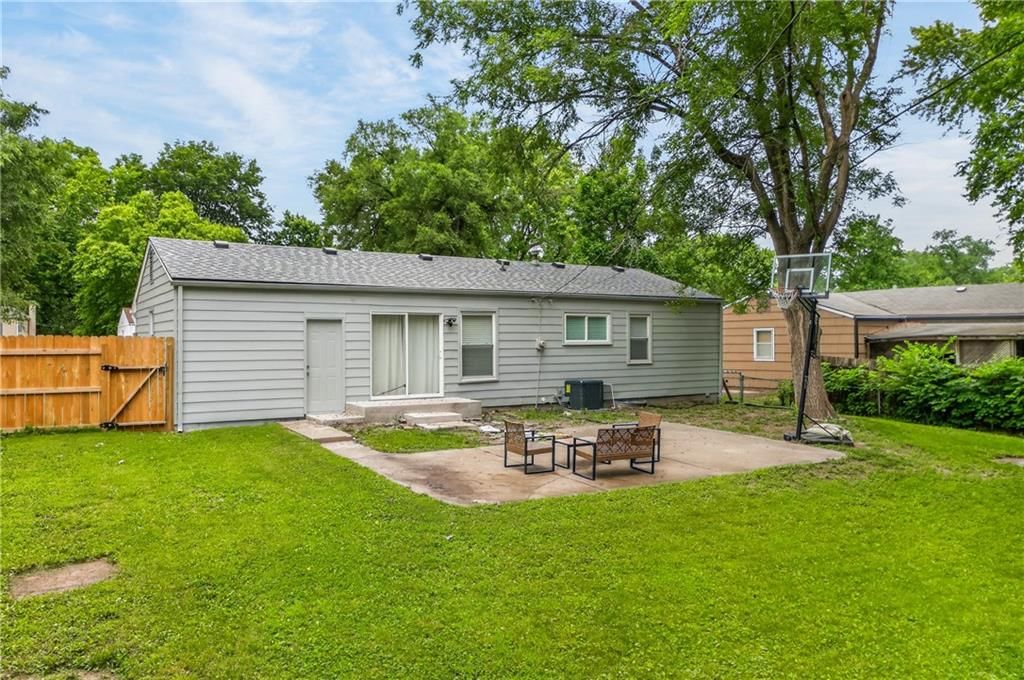 13209 Herrick Avenue — photo 5