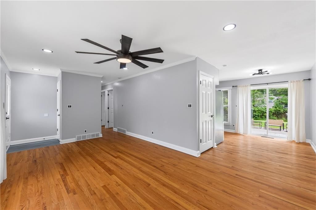 13209 Herrick Avenue — photo 14