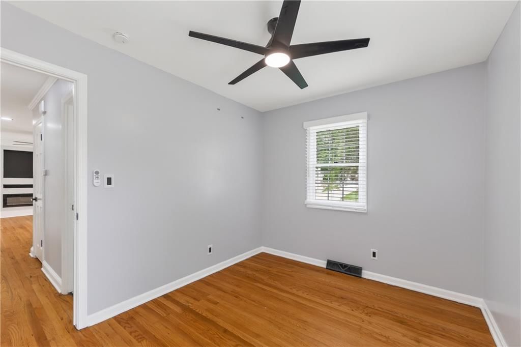 13209 Herrick Avenue — photo 20