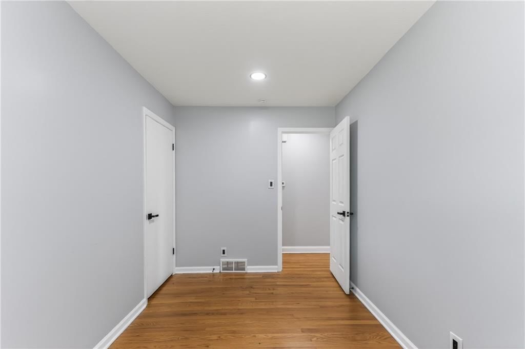 13209 Herrick Avenue — photo 24