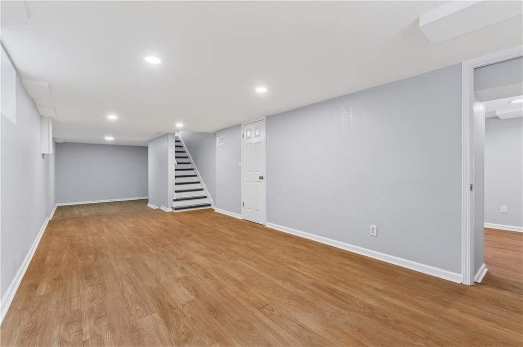 13209 Herrick Avenue — photo 27