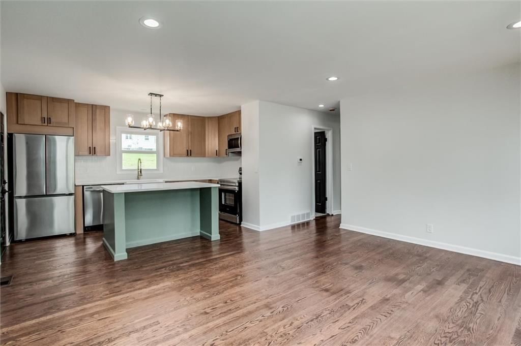 6615 Fairway Drive — photo 8