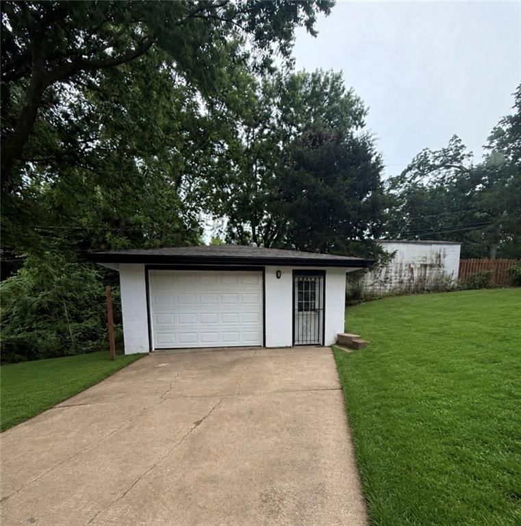 311 N Home Avenue — photo 20