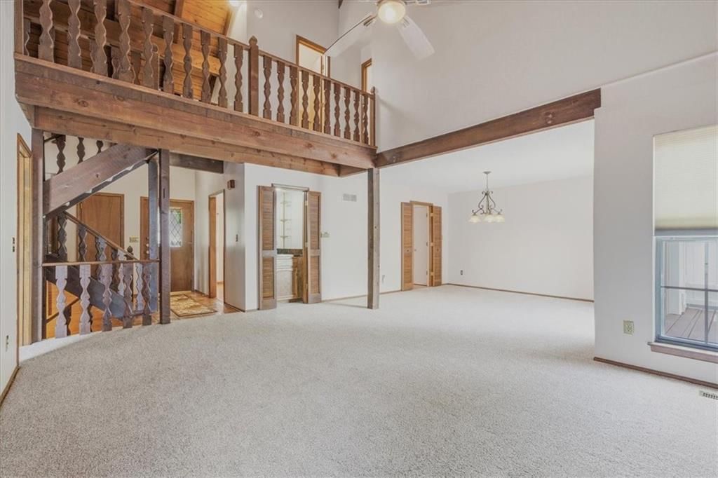 8258 Monrovia Street — photo 10