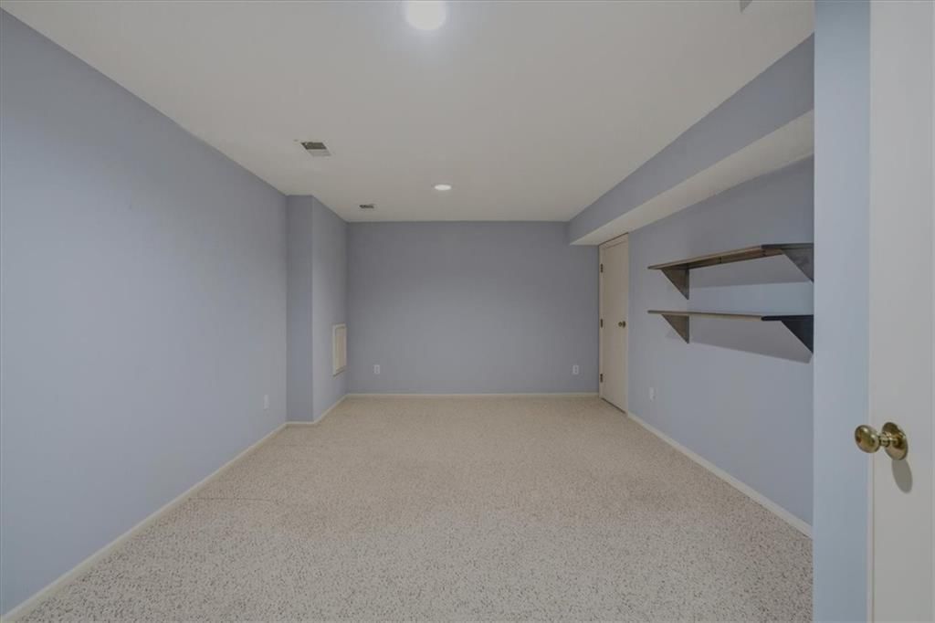 8258 Monrovia Street — photo 34