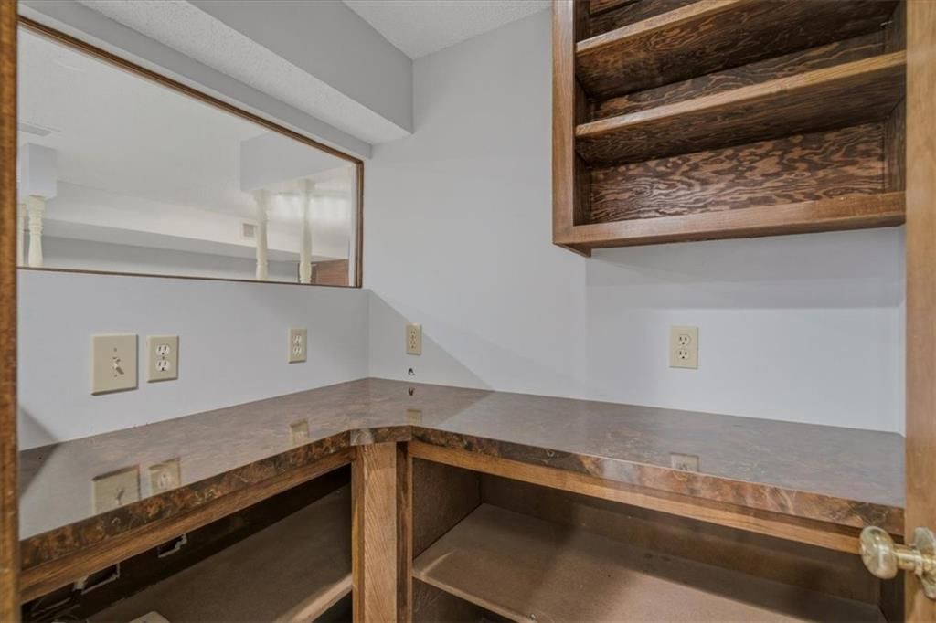 8258 Monrovia Street — photo 38