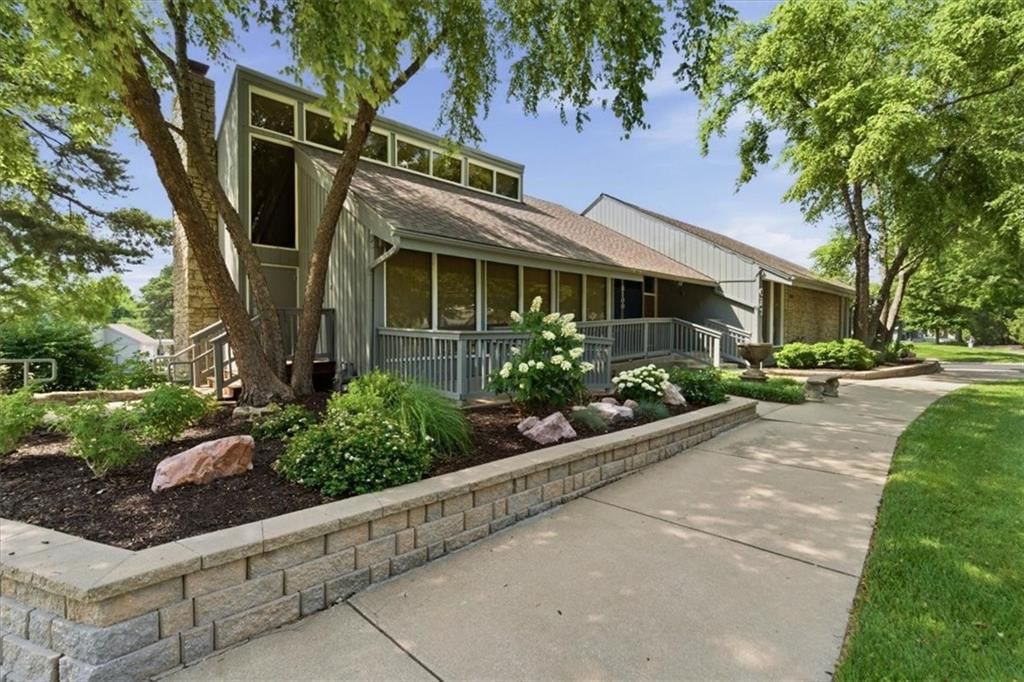 8258 Monrovia Street — photo 47
