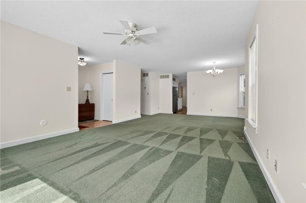 1045 N Colorado Street — photo 14