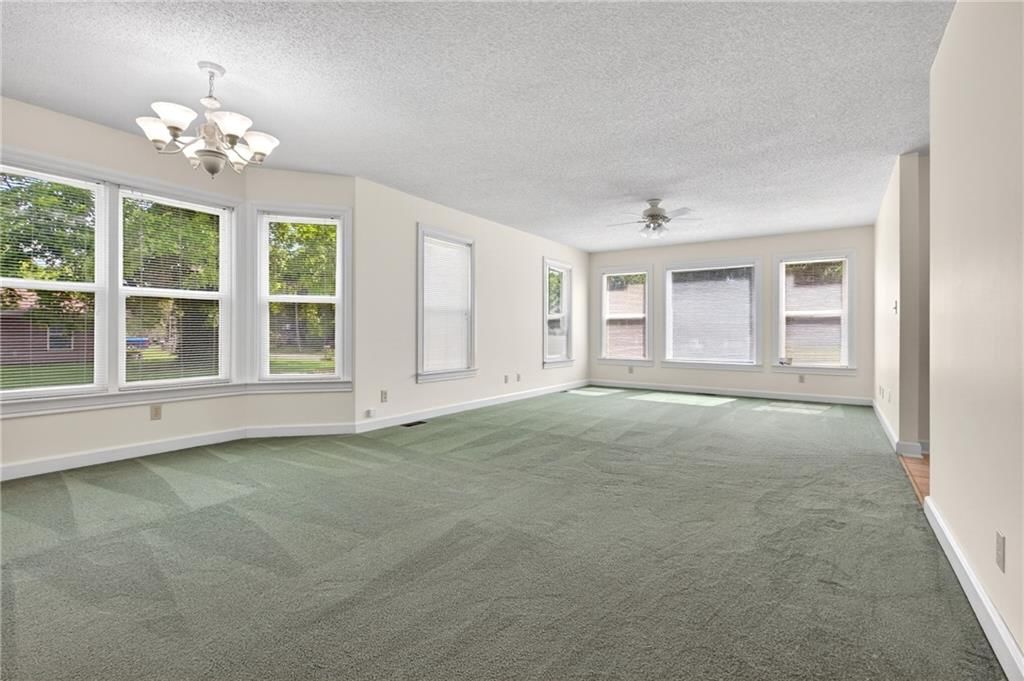 1045 N Colorado Street — photo 18