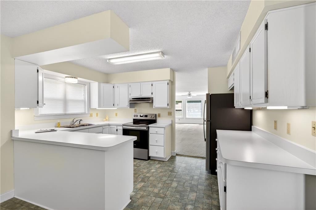 1045 N Colorado Street — photo 35