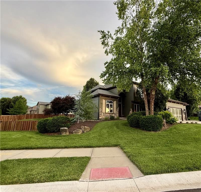 2437 NE Angel Fish Circle — photo 4