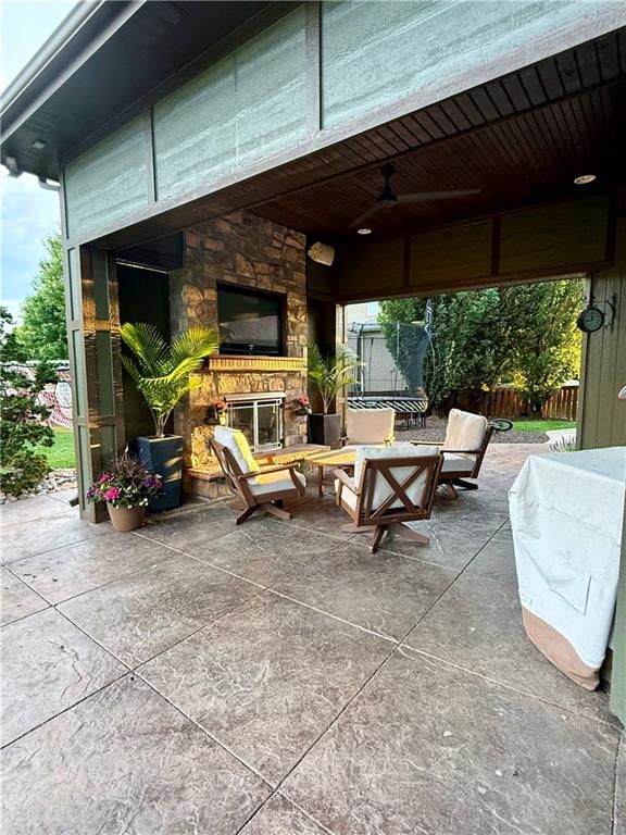 2437 NE Angel Fish Circle — photo 13