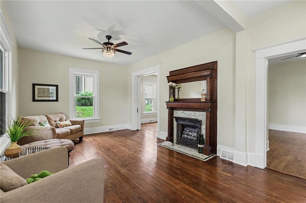 738 Welt Street — photo 3