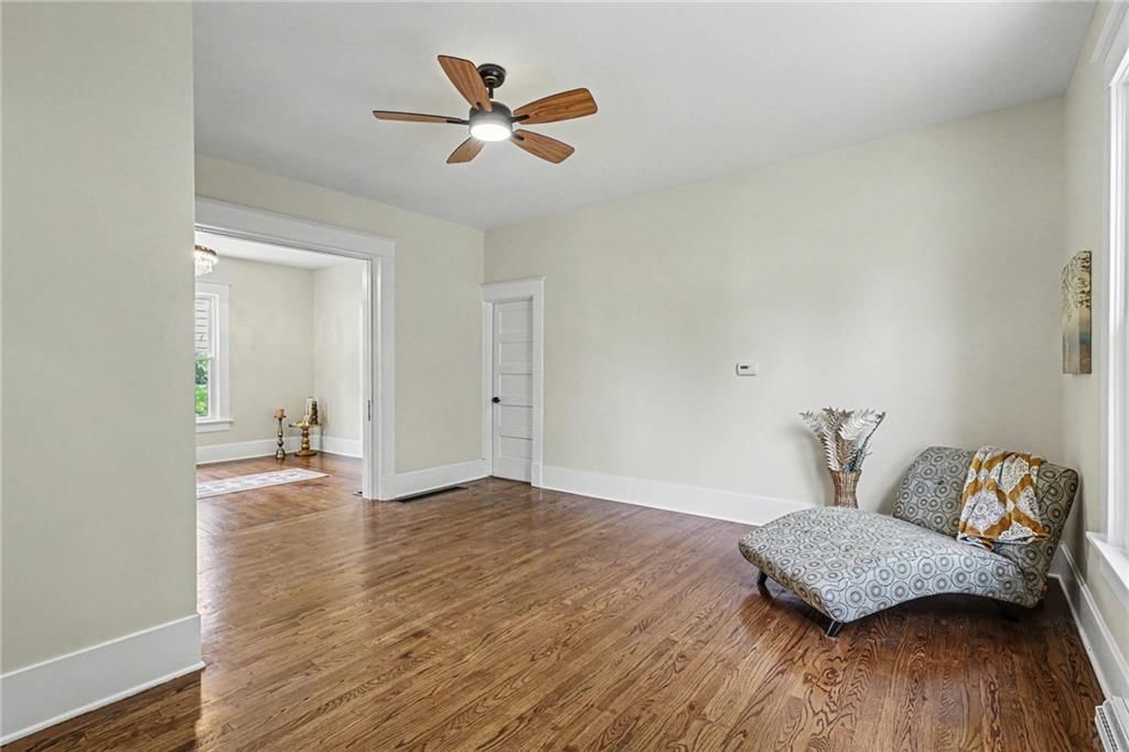 738 Welt Street — photo 7