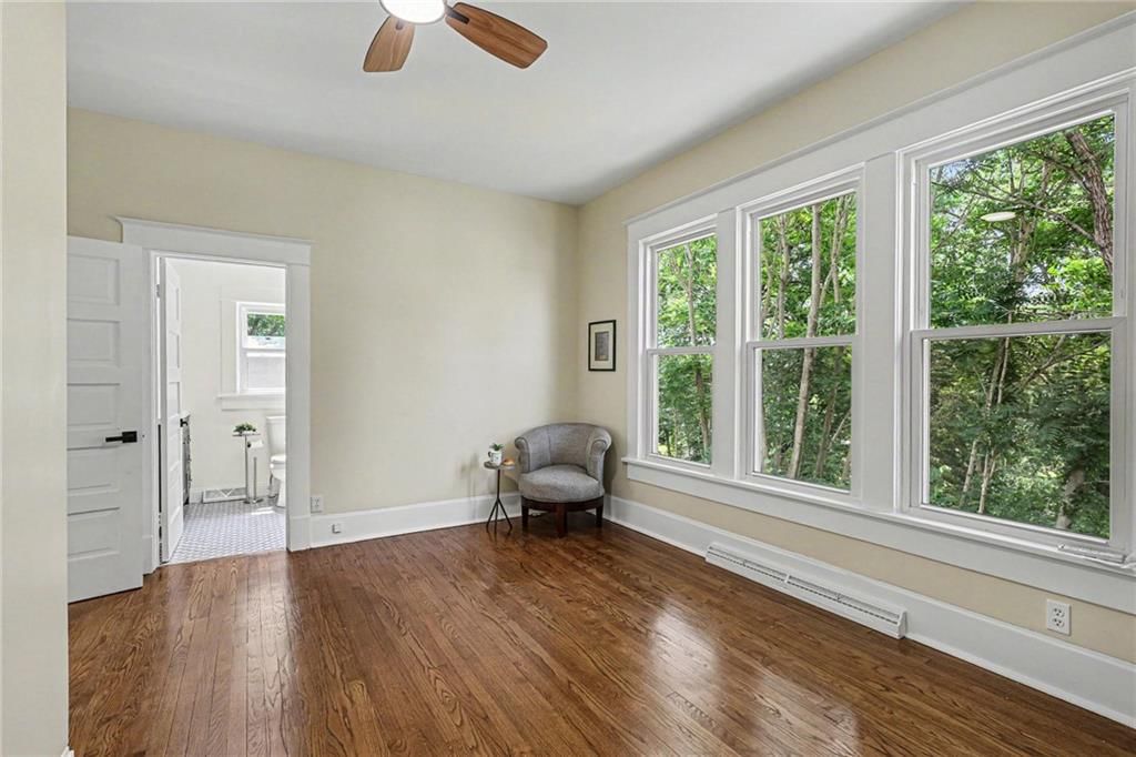 738 Welt Street — photo 9