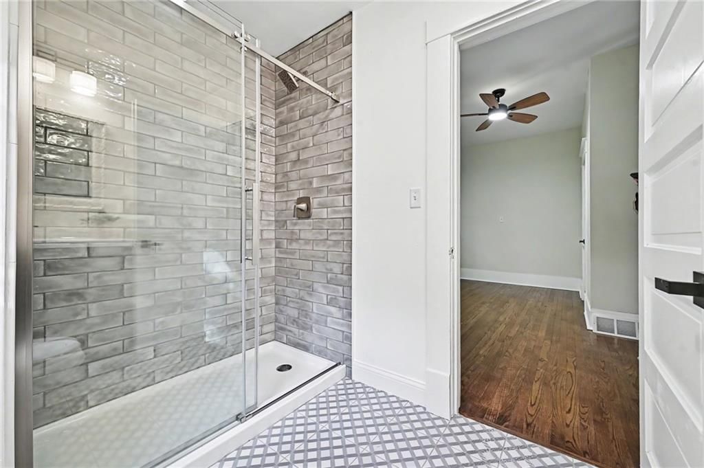 738 Welt Street — photo 11