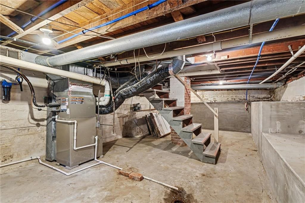 738 Welt Street — photo 22